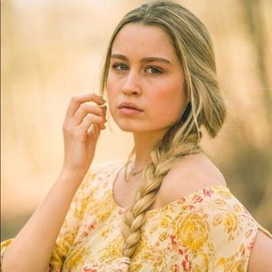 Meet your Posher, Chloe